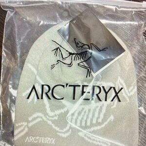 Arc'teryx Light Gray Beanie
